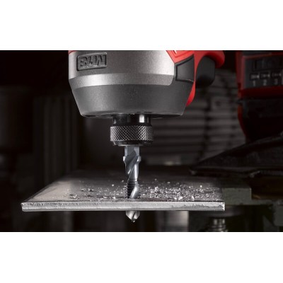 Coffret de 6 forets taraudeurs combinés HSS-G Milwaukee - 4932498267 en utilisation