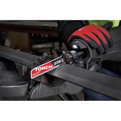 Lames de scie sabre TORCH™ NITRUS CARBIDE 48475561 en utilisation