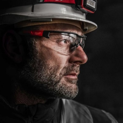 lunettes-de-securite-milwaukee-anti-buée-anti-rayure 2
