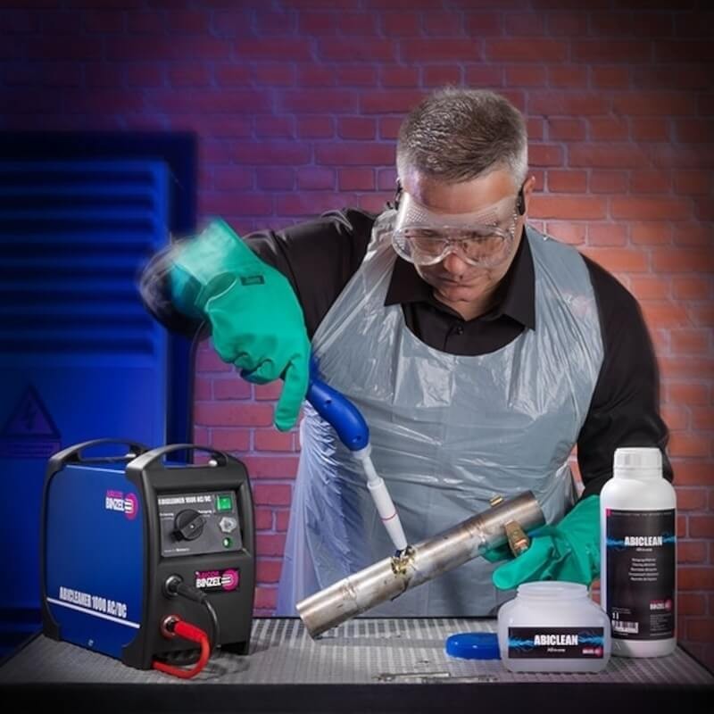 abicleaner-800-dc-binzel-machine-decapage-et-passivation-en-utilisation