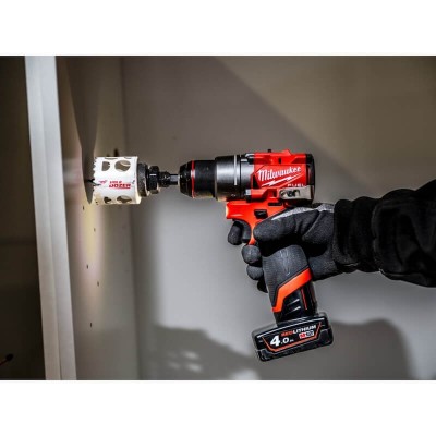 Perceuse visseuse compacte 12V Milwaukee M12 FUEL FDD2 mandrin 13 mm - 4933479874 en utilisation